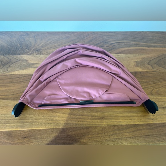 Ergobaby Metro Hood - Picture 3 of 3